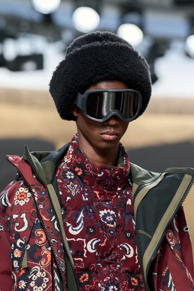 Look 146